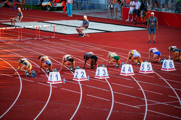 Bystrica Slovakia July 2023 Female Sprinters Commence 100M Race Starting — Stock Photo, Image