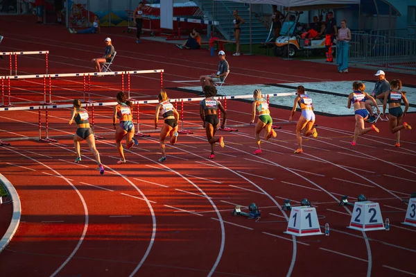 Bystrica Slovakia July 2023 Female Sprinters Engaged 100M Hurdles Race — Stock Photo, Image