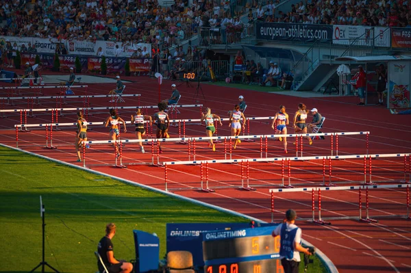 Bystrica Eslovakia Julho 2023 Mulheres Participam 100M Hurdles Sprint Campeonato — Fotografia de Stock
