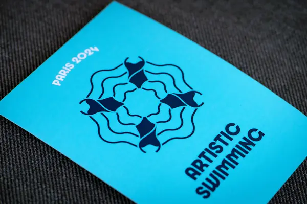 2024年3月26日 2024年夏季奥林匹克运动会的艺术游泳象形文字 巴黎奥运会上的官方体育图标24 — 图库照片