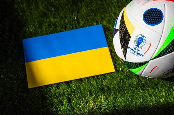 Leipzig Germany April 2024 Украинский Национальный Флаг Официальный Футбольный Мяч Лицензионные Стоковые Фото