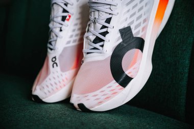 BERN, SWitzerland, 19 ARALIK 2024: Cloudboom Strike On the Last Supershoe İnovation from On Running