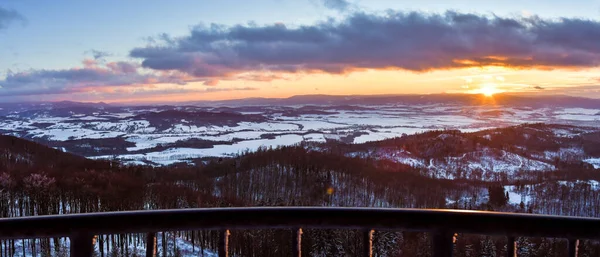 Зимний Пейзаж Польских Горах Судета Панорама Обзорной Башни Клодзка Гора — стоковое фото