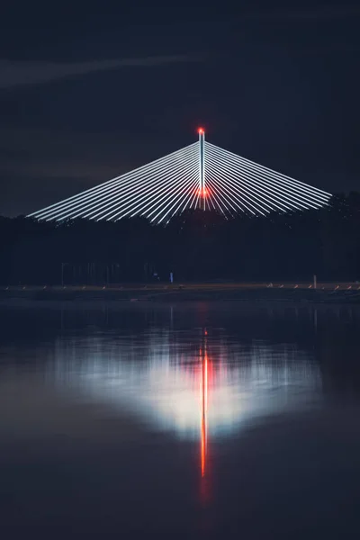 Wroclaw Redzinski Bridge Illuminated Night Structure Rises High Trees Banks — Stock Photo, Image