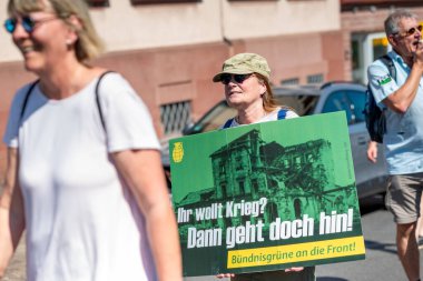 Almanya 'da Aschaffenburg sakinlerinin politik gösterisi. Alman saldırısı - 25.06.2023