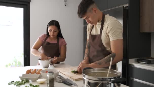 Two Young Hispanic People Cutting Coriander Mixing Arepa Dough Kitchen — Stock Video
