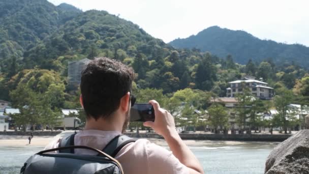 Turistický Záznam Videa Orla Rybaření Moři Miyajima Hirošima Japonsko — Stock video