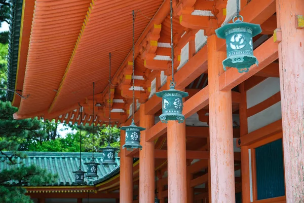 Quioto Japão Abril 2023 Heian Jingu Xintoísmo Santuário Lanternas Kyoto — Fotografia de Stock