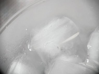 Makro görünümde buz küpleri