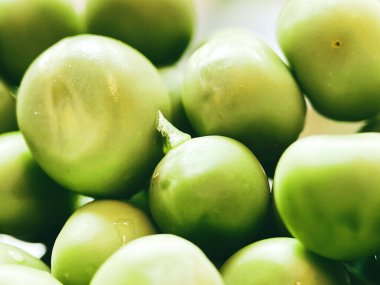 Organik sebzeleri topla yeşil bezelye.