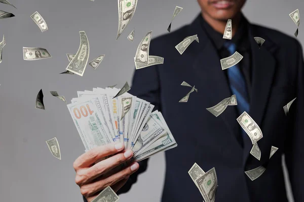Деловые Люди Стоят Деньгами Счастливые Полные Долларовых Банкнот Финансовое Благополучие Стоковое Фото