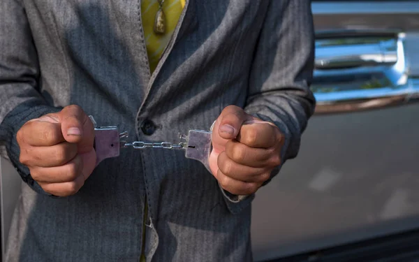 Affärsman Arresterad För Korruption Man Kostym Med Handbojor Händerna — Stockfoto