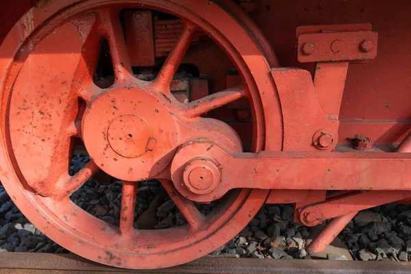 Una Rueda Roja Una Vieja Locomotora Vapor — Foto de Stock