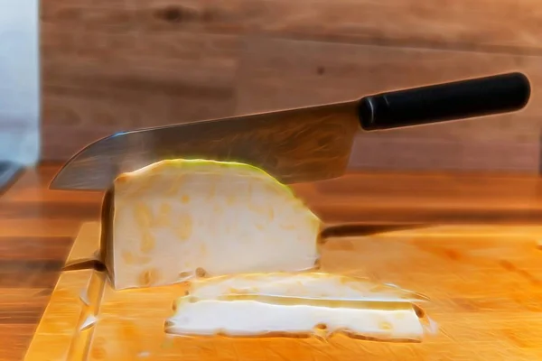 ネオン風にルタバガを切るナイフ — ストック写真
