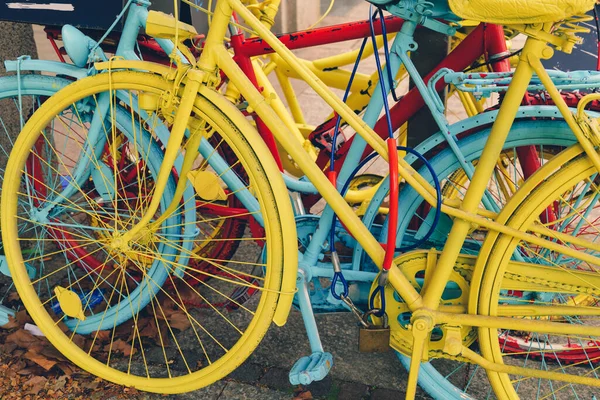 Красиві Барвисті Розписані Велосипеди Місті — стокове фото