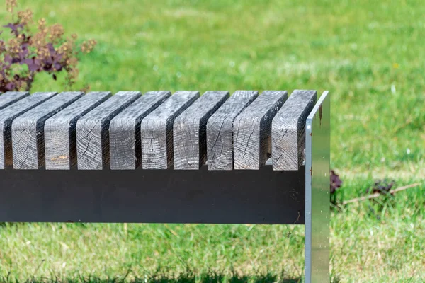 Comfortable Metal Wooden Material Bench City Park Design Black Brown — Stock Photo, Image