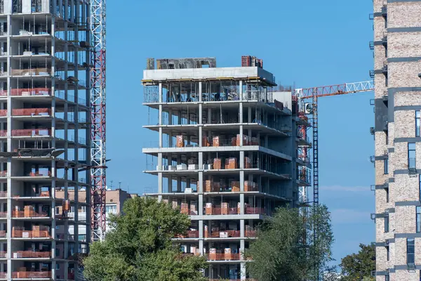 Espace Bâti Promoteur Immobilier Les Grues Construction Industrielle Fonctionnent Dessus — Photo