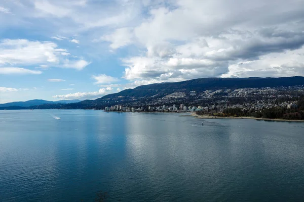 West Vancouver Skyline Kijkt Uit Burrard Inlet Waardoor Een Prachtig — Stockfoto
