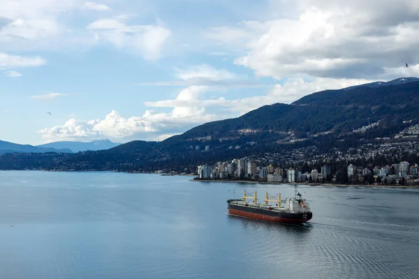 Vancouver Canada March 2023 Massive Cargo Ship Navigates Lions Gate — Stock Photo, Image