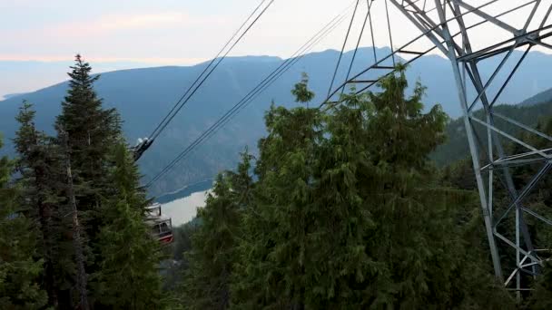 Vancouver Kanada 2023 Scénický Pohled Panoramatickou Gondolu Grouse Mountain Pozadí — Stock video