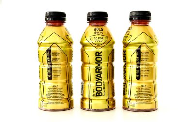 3 Şubat 2023. Spartanburg, SC USA. Altın Çilekli Bodyarmor şişelerde spor içecekleri.