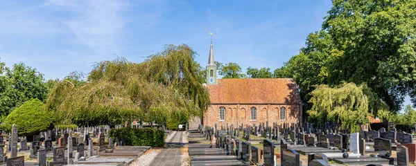 Nuis Nizozemsko Září 2022 Římskogotický Kostel Hřbitovem Nuis Obci Westerkwartier — Stock fotografie