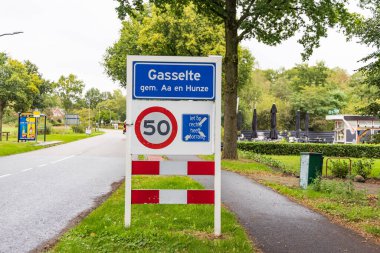Gasselte, The Netherlands, September24, 2022: Placenname sign holder of village Gasselte at Hondsrug in Drenthe The Netherlands