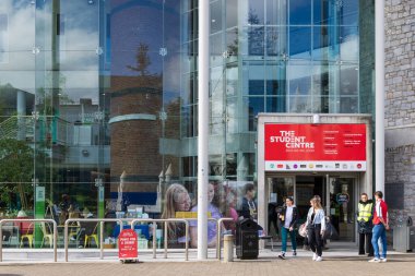 Cork, İrlanda - 17 Nisan 2023: İrlanda Avrupa 'daki Üniversite Mantar Munster Bölgesi Öğrenci Merkezi