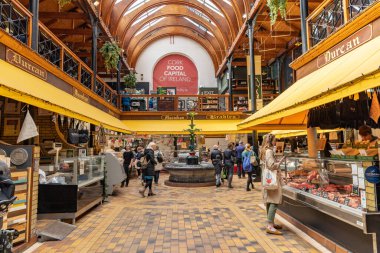 Cork, İrlanda - 19 Nisan 2023: İrlanda Avrupa 'nın Cork Munster eyaletindeki İç İngiliz Pazarı