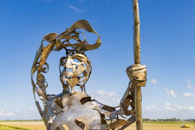 Pieterburen, Hollanda, 9 Ağustos 2023: Pieterburen Het Hogeland 'ın batakhanesinde Hollanda Heykeli