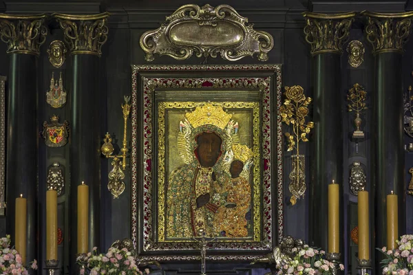 Czestochowa Polonya Temmuz 2023 Jasna Gora Manastırı Kilisesinde Siyah Madonna - Stok İmaj