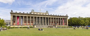 Berlin, Almanya - 24 Temmuz 2023: Almanya 'da Berlin' de bulunan Altes Müzesi adlı eski müze. UNESCO Dünya Mirası Alanı.