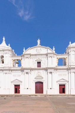 Leon 'un Nikaragua' daki beyaz katedralinin açık hava manzarası
