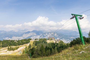 Slovenya 'nın Triglav Milli Parkı' ndaki Bohinj yakınlarındaki Vogel kayak merkezi