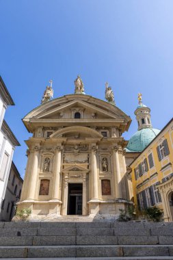 Avusturya 'nın Stiermarken bölgesindeki Graz' da İmparator 2. Ferdinand ve Katharinenkirche kiliselerinin anıtmezarının manzarası