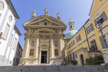 Avusturya 'nın Stiermarken bölgesindeki Graz' da İmparator 2. Ferdinand ve Katharinenkirche kiliselerinin anıtmezarının manzarası