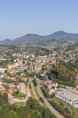 Rogaska Slatina, Slovenya - 3 Eylül 2024: Slovenya 'nın Rogaska kentindeki Trzaski Hrib üssündeki Stolp Kristal kulesinden manzara