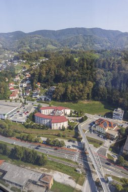 Rogaska Slatina, Slovenya - 3 Eylül 2024: Slovenya 'nın Rogaska kentindeki Trzaski Hrib üssündeki Stolp Kristal kulesinden manzara