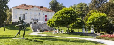 Ljubljana, Slovenya - 31 Ağustos 2024: Tivoli Parkı ve Ljubljana 'nın başkenti Slovenya