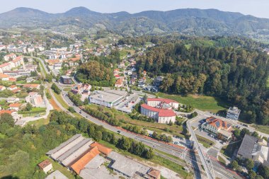 Rogaska Slatina, Slovenya - 3 Eylül 2024: Slovenya 'nın Rogaska kentindeki Trzaski Hrib üssündeki Stolp Kristal kulesinden manzara