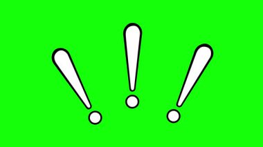 Yeşil renkli anahtar arka planda üç ünlem işaretinin görüntülenmesi