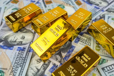 Dolar üzerinden altın külçeler. Paraya altın külçeleri