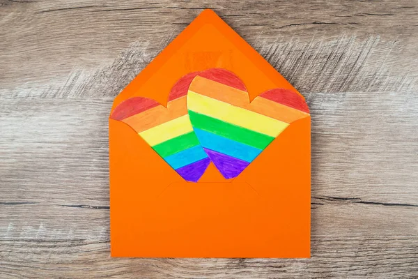 Busta Arancione Due Cuori Colori Arcobaleno Lgbt Amore Diritti Umani Immagine Stock