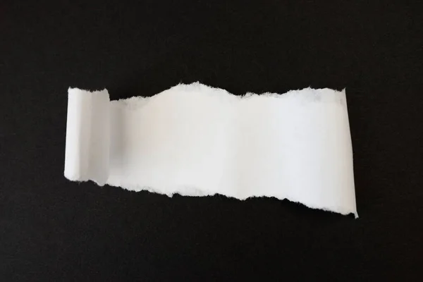 Stück Zerrissenes Papier Isoliert Auf Schwarz — Stockfoto