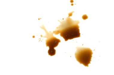 Kahve döküldü, lekeler beyaz arka planda izole edildi.