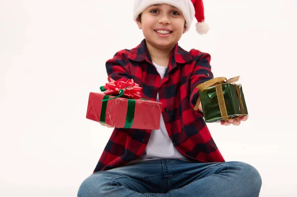 Selektiver Fokus Auf Schöne Glückliche Geschenke Weihnachten Oder Neujahr Den — Stockfoto