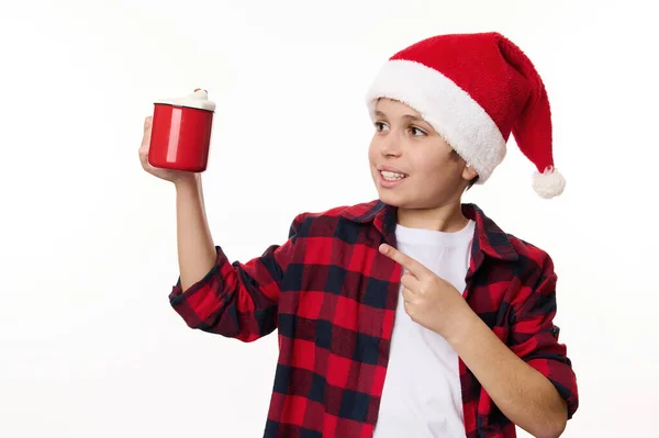 모자를 인종의 마시멜로를 코코아 배경에 고립되어 있습니다 프로모션 텍스트 크리스마스 — 스톡 사진