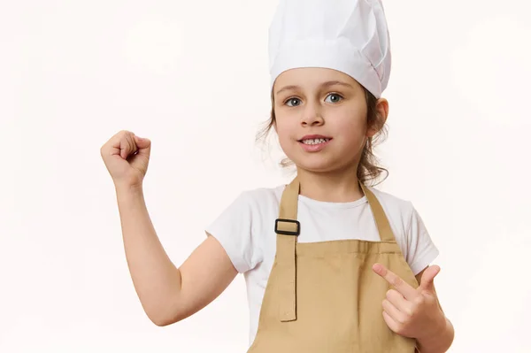 Європейські Чудові Тістечка Дівчат Кухарка Кондитер Пекарів Одягнені Кухонний Фартух — стокове фото