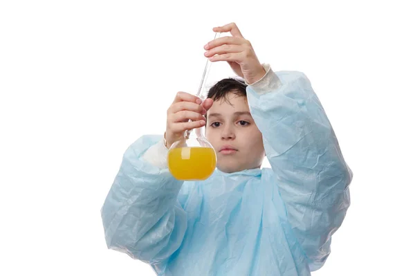 Selective Focus Hands Teenage Boy Filling Pipette Yellow Chemical Liquid — Stock Photo, Image