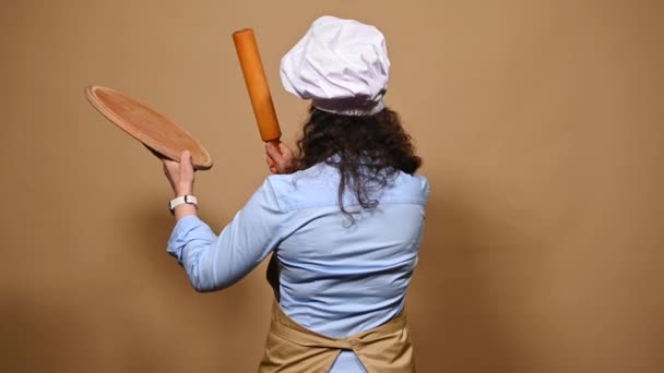 Joyful Latin American Pastry Chef Woman Cap Apron Standing Facing — Stockvideo